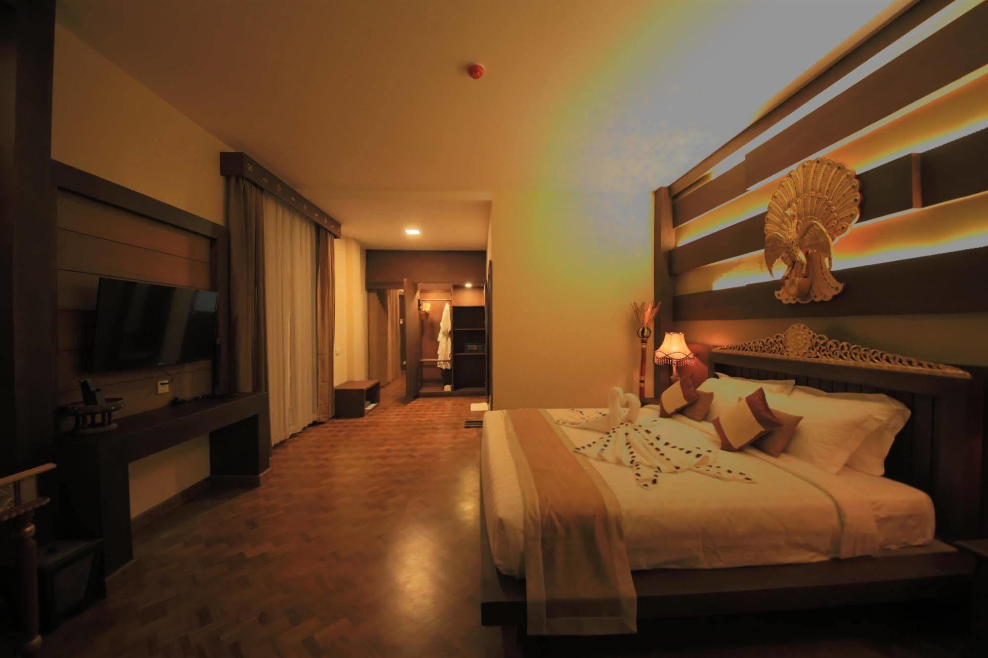 Thousand Island Hotel Inle Lake Екстериор снимка